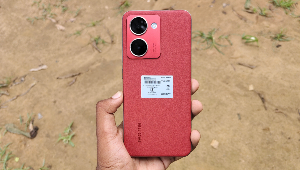 Realme ke sabse mahnge phone: अगर आप महंगे और अच्छे स्मार्टफोंस की तलाश में हैं तो रियलमी के यह फोन आपके लिए हो सकते हैं खास!