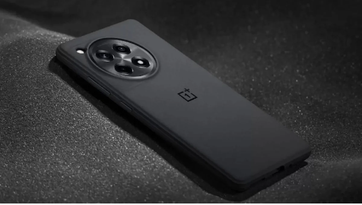 OnePlus 15 नए लुक और जबरदस्त डिस्प्ले के साथ लॉन्च के लिए है तैयार! कुछ स्पेसिफिकेशंस भी हुई लीक